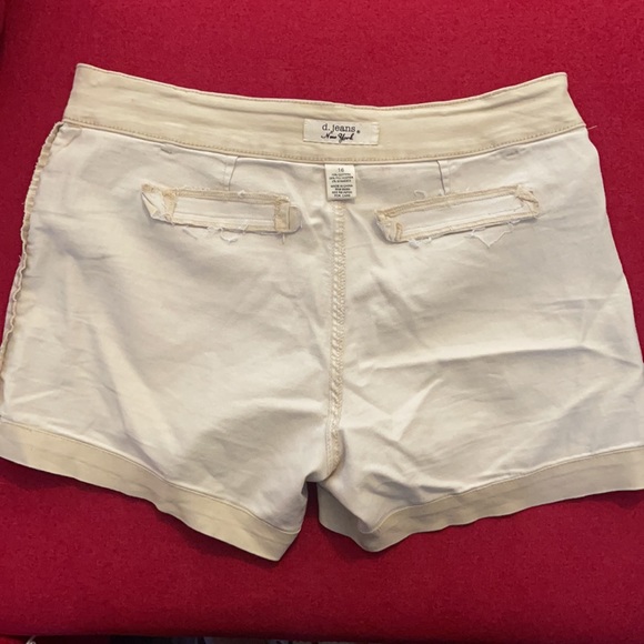D. Jeans Women’s Size 16 Tan Stretchy Shorts - Picture 7 of 9